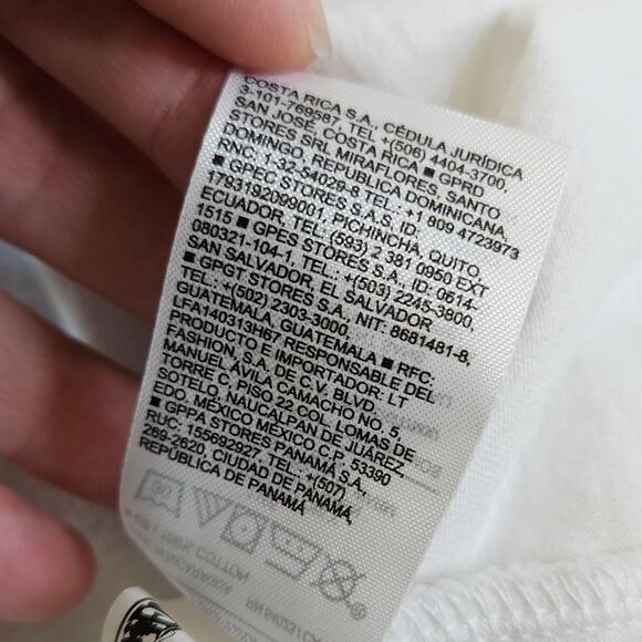 Old Navy One Piece Anime T-Shirt White Graphic Crewneck Unisex XL 100% Cotton - Picture 7 of 8